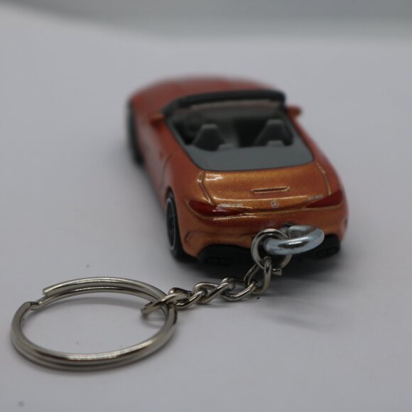 2022 Mercedes AMG SL 63 custom keychain 1/64 scale - Picture 4 of 5